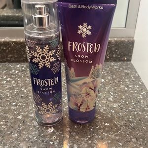Frosted Snow Blossom Bath and Body Work’s fragrance mist & ultra shea body cream